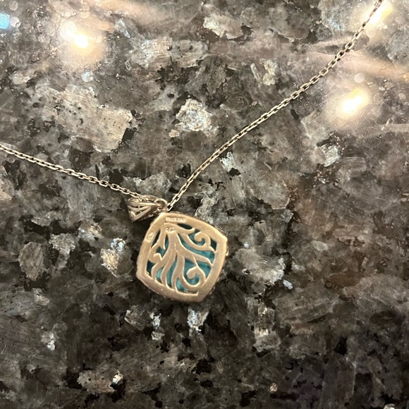 Turquoise necklace with silver chain - Picture 3 of 4